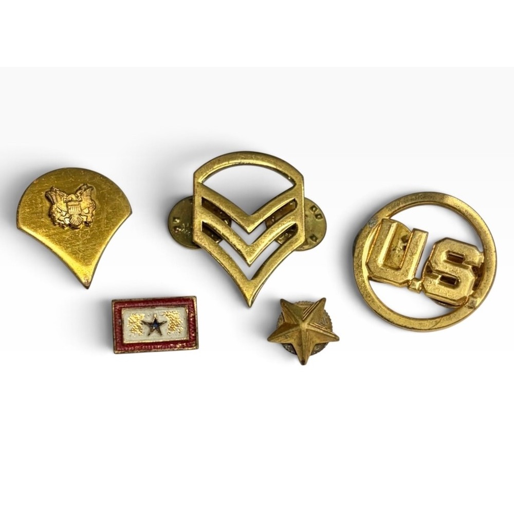 Vintage US Army Pin Lot WWII Blue Star Flag Collar Disk Specialist Rank Insignia